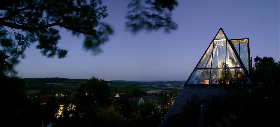 Familie Mezger Glaspyramide im Bürgle-Park